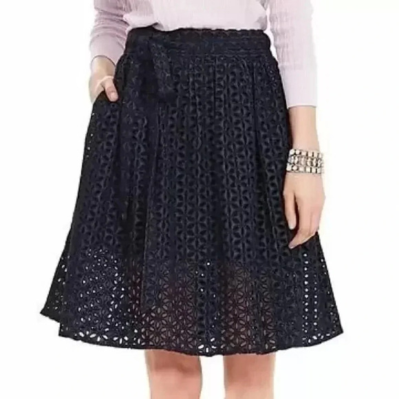 Banana Republic  Laser Cut Limited Edition Belted Eyelet Mini Skirt - Picture 2 of 10